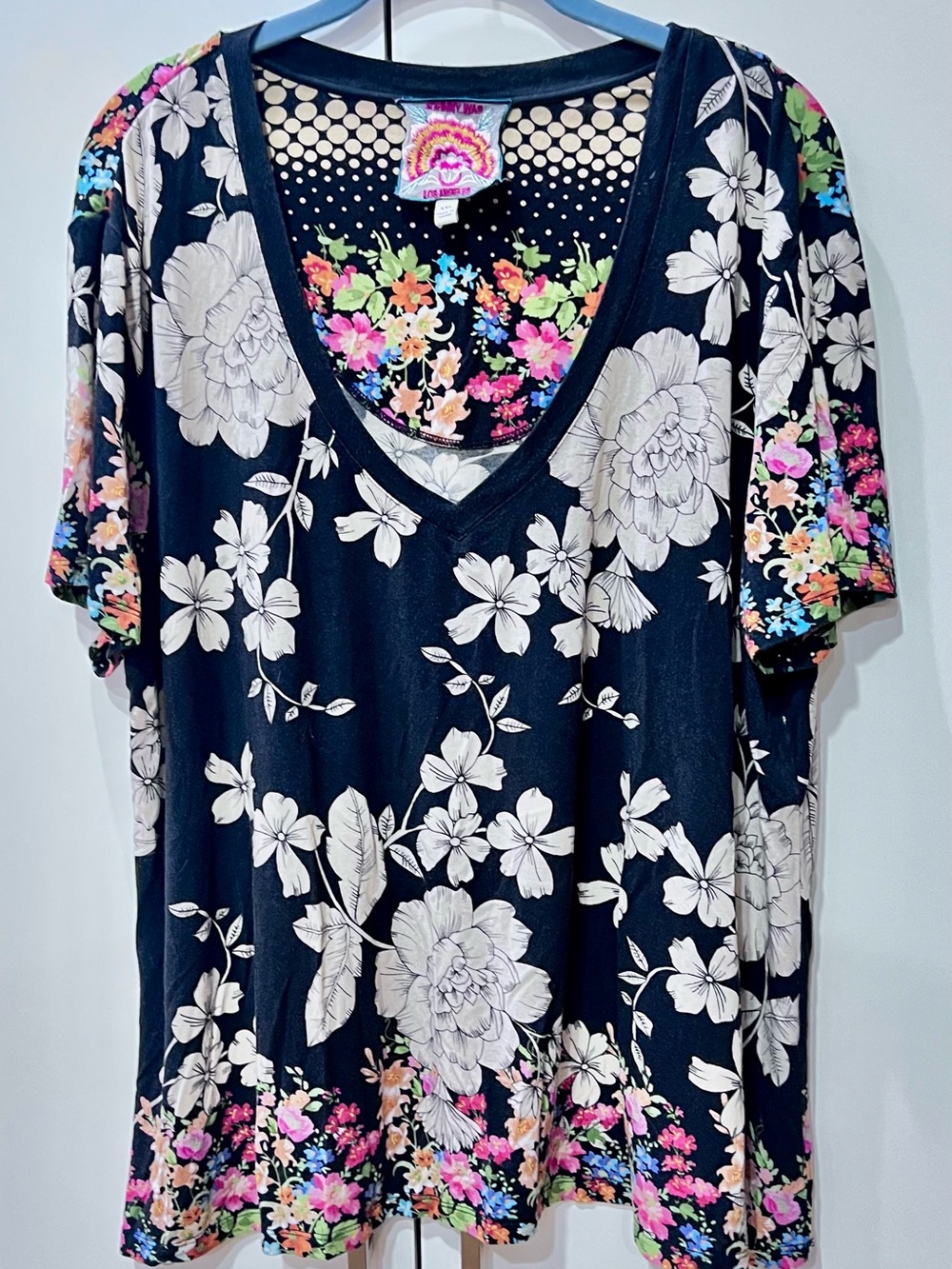 Johnny Was Black V-Neck Short Sleeve Floral Print T-shirt SO SOFT & COMFY